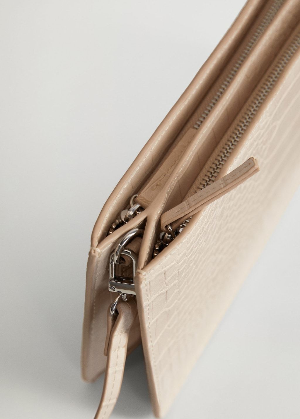 Croc-effect baguette bag