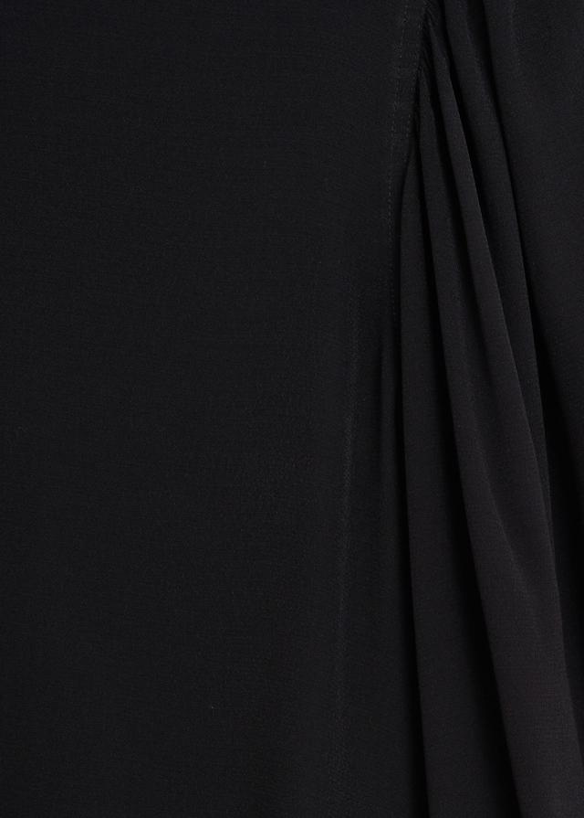 Puffed sleeves blouse