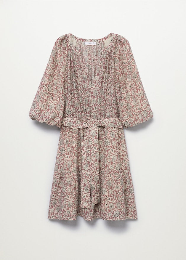 Puffed sleeves dress