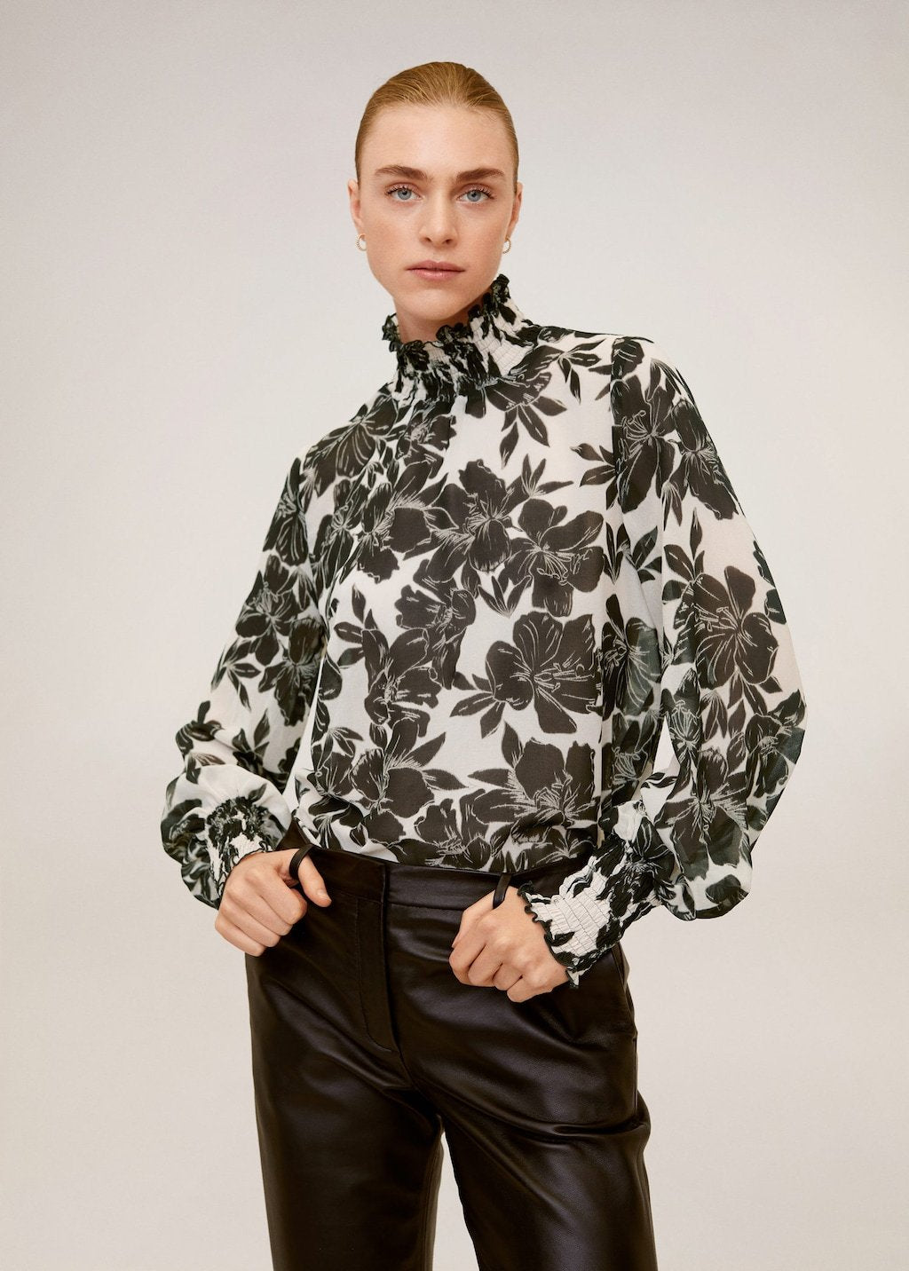 Floral print blouse