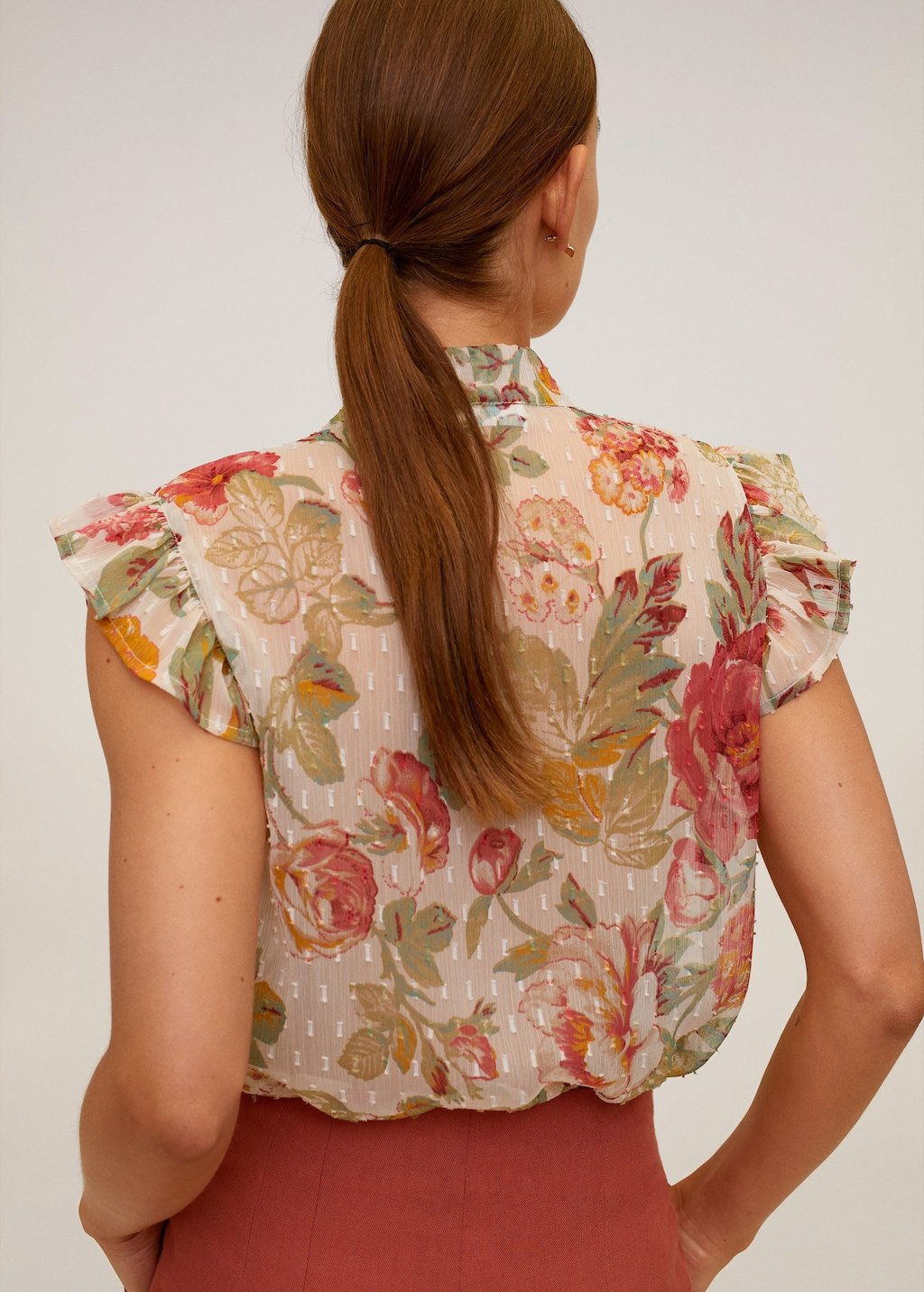 Floral-print flowy blouse