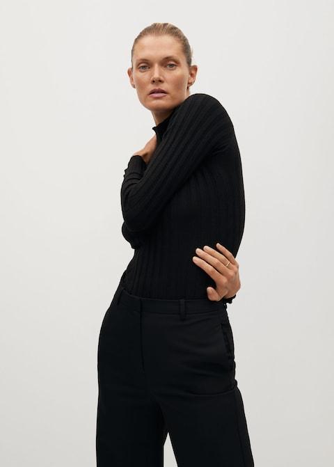 Ribbed fine-knit sweater