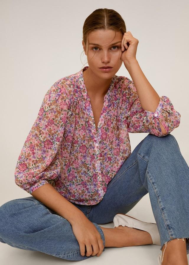 Floral print blouse