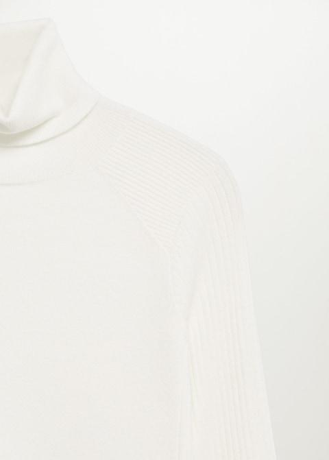 Turtle neck sweater