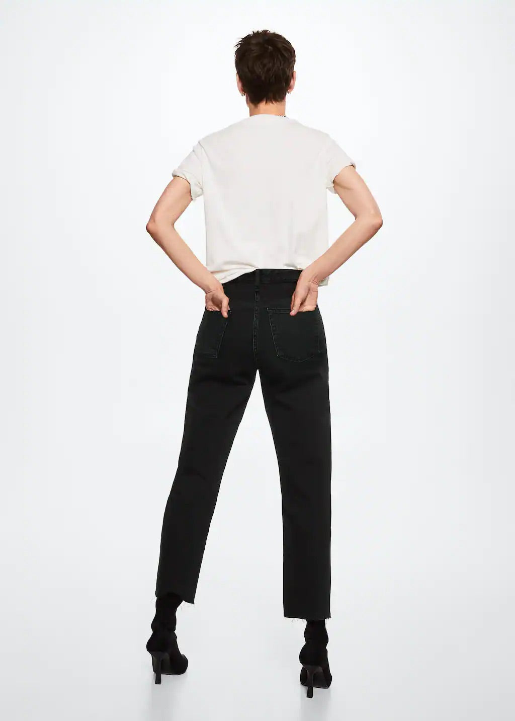 High-waist cropped straight jeans
