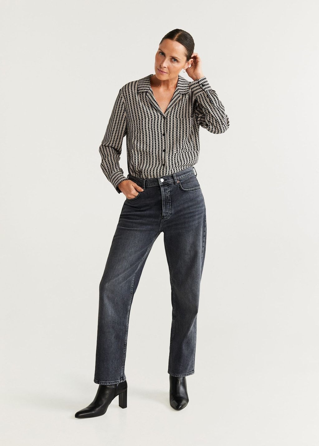 Chest-pocket flowy blouse