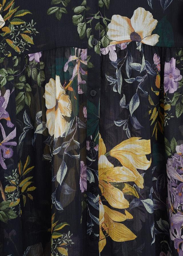 Floral-print flowy blouse