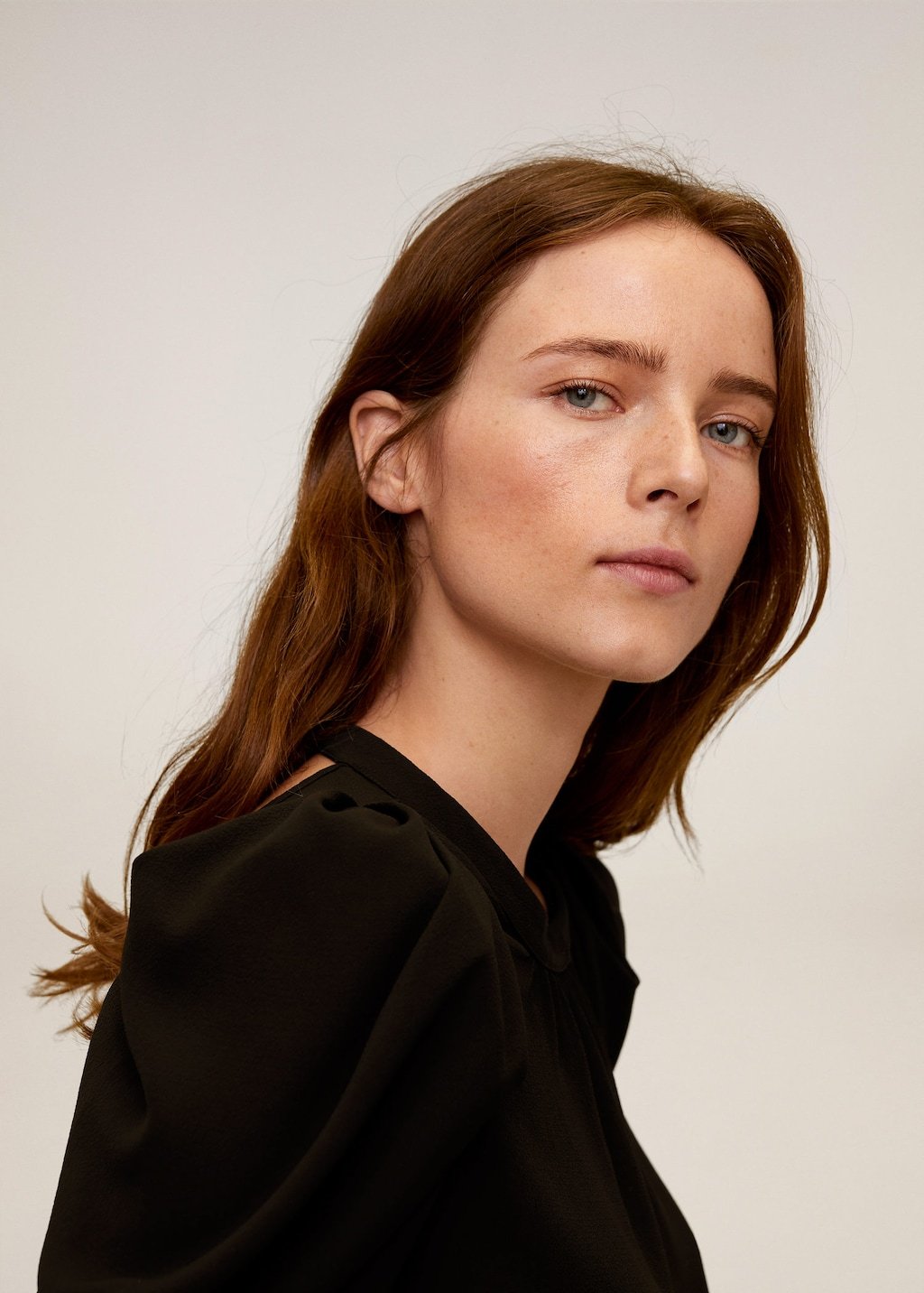 Puffed-shoulder blouse