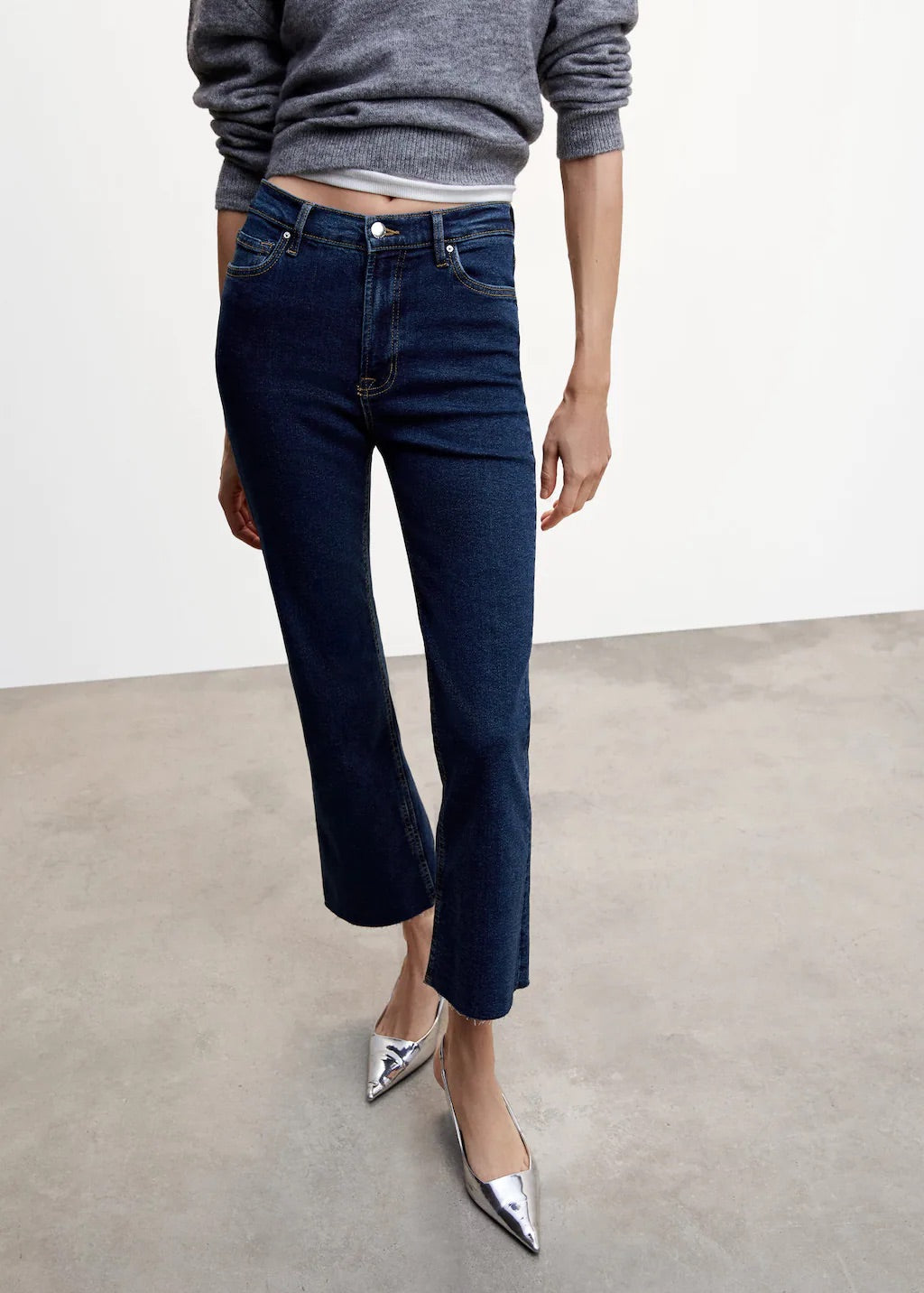 Crop flared jeans