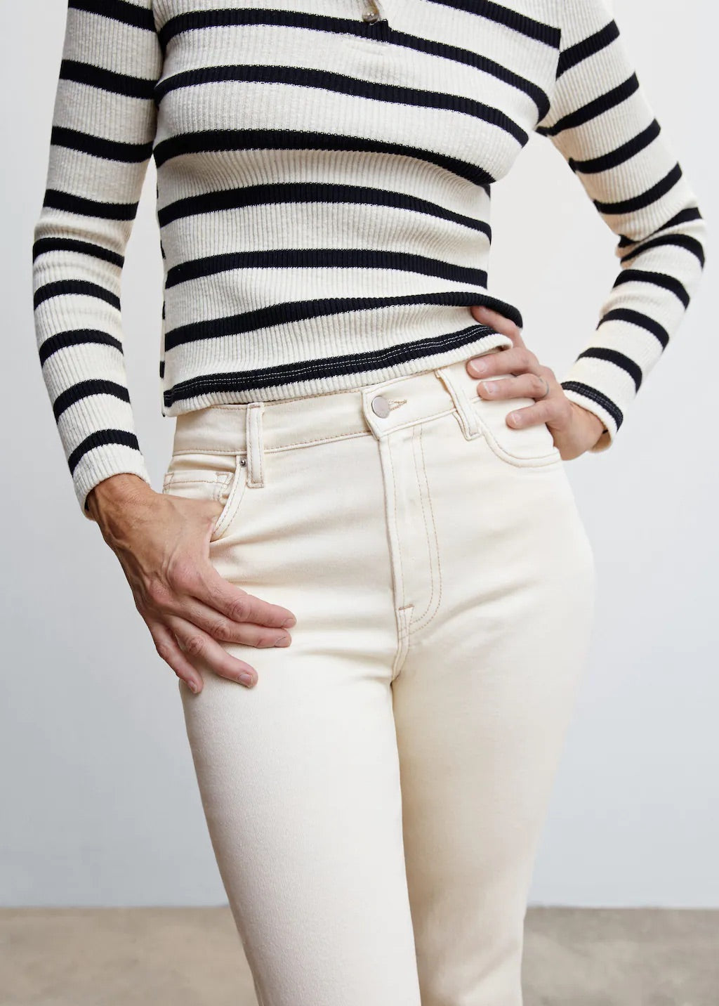 Crop flared jeans