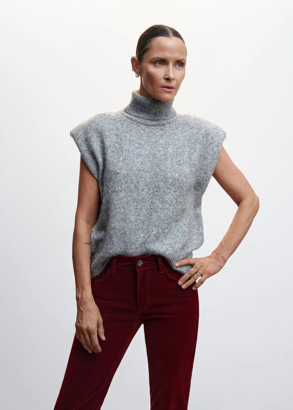 Mid rise velvet skinny jeans