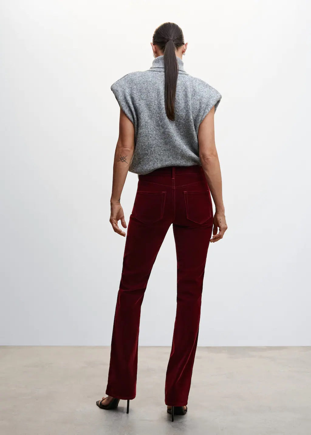 Mid rise velvet skinny jeans