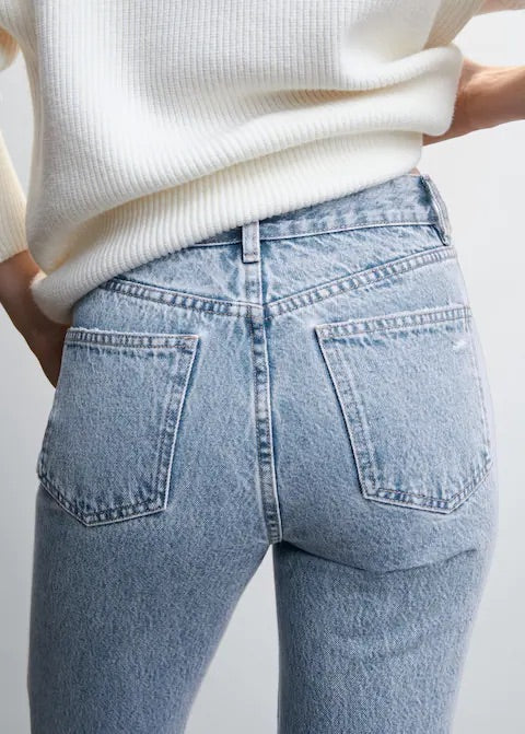 Straight jeans decorative broken