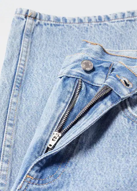 Straight jeans decorative broken