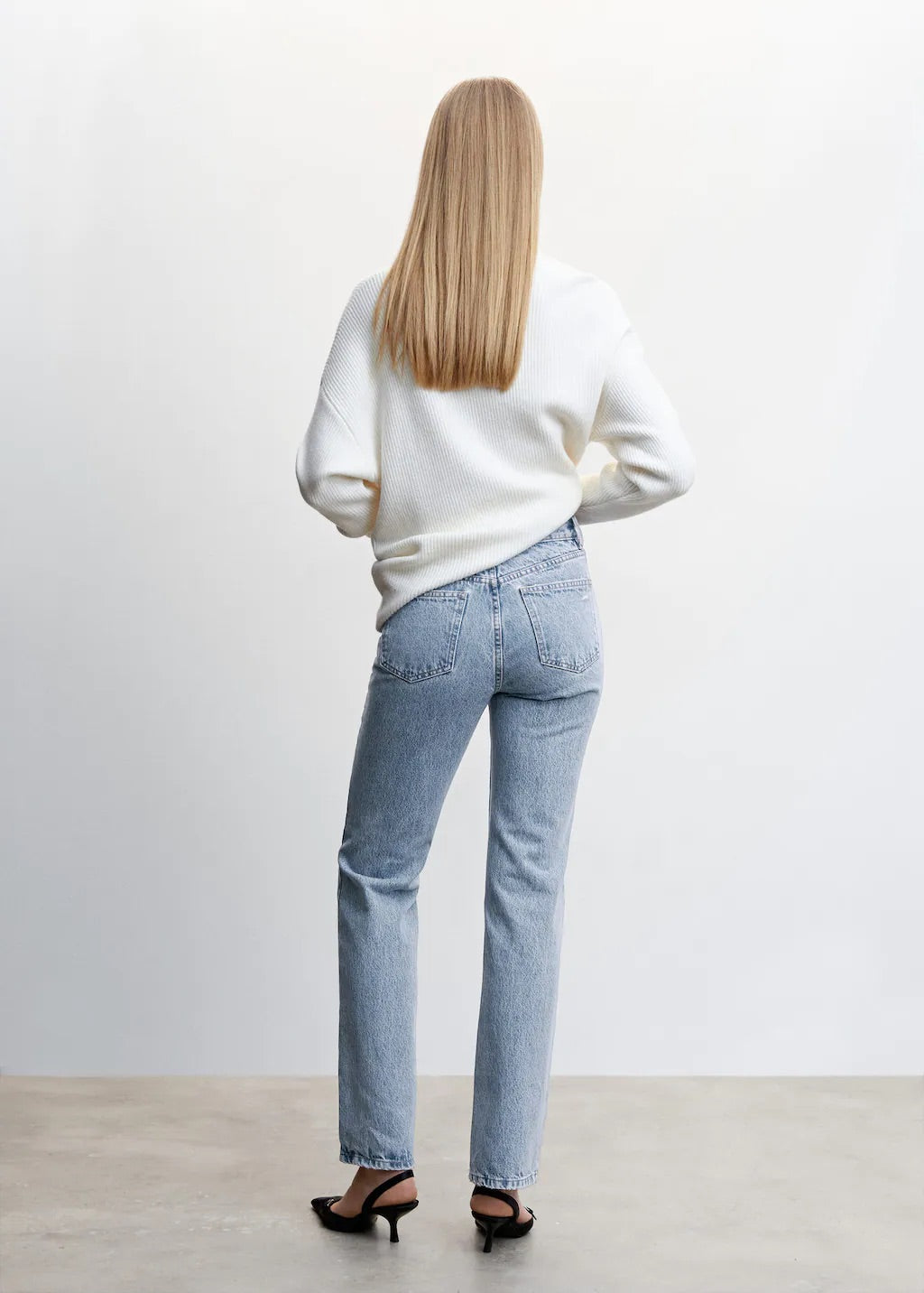 Straight jeans decorative broken