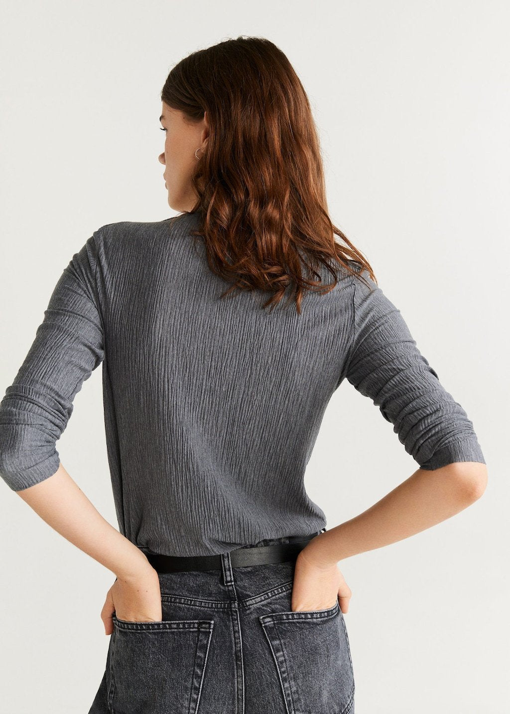 Ruffles pleated t-shirt