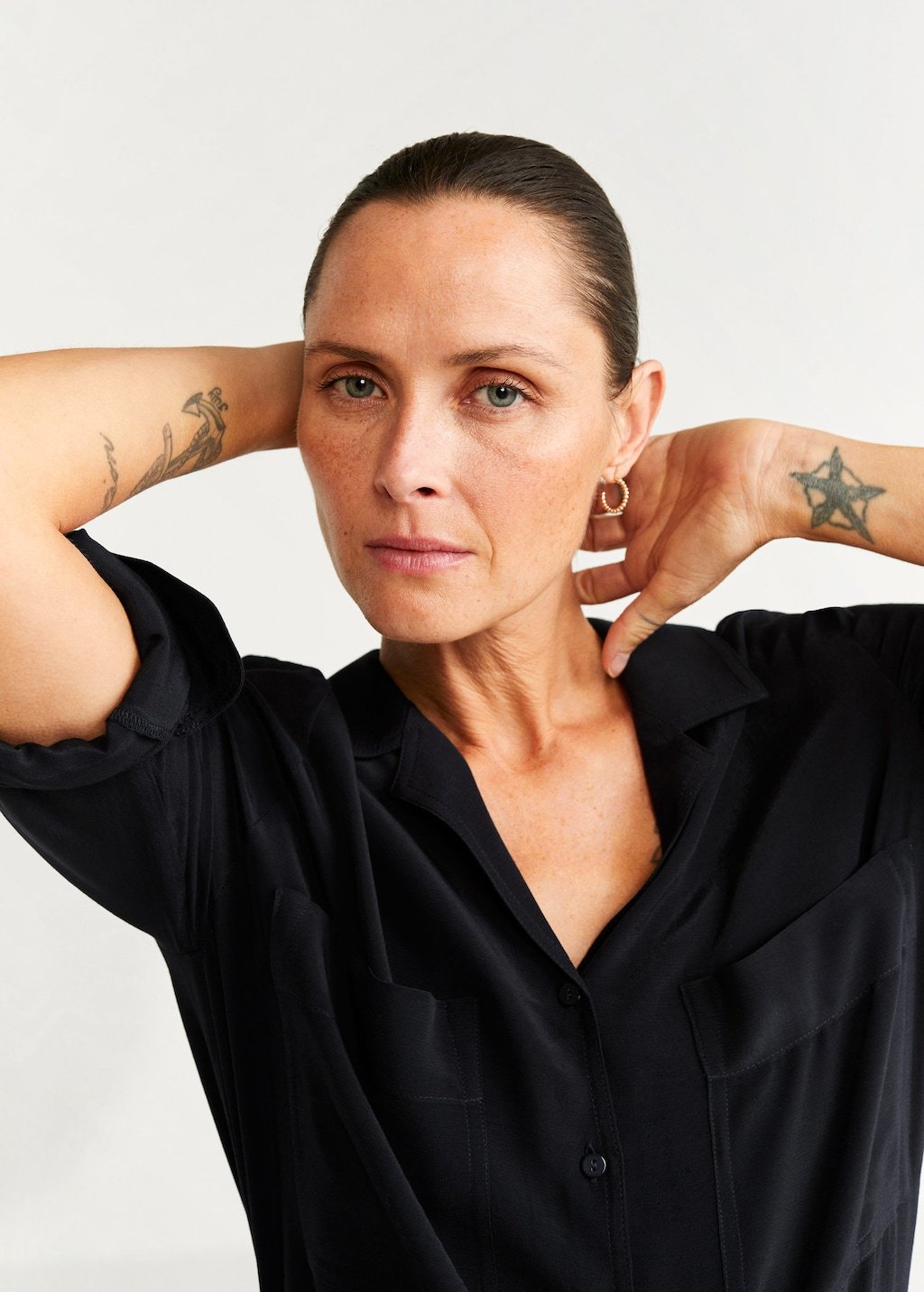 Chest-pocket flowy blouse