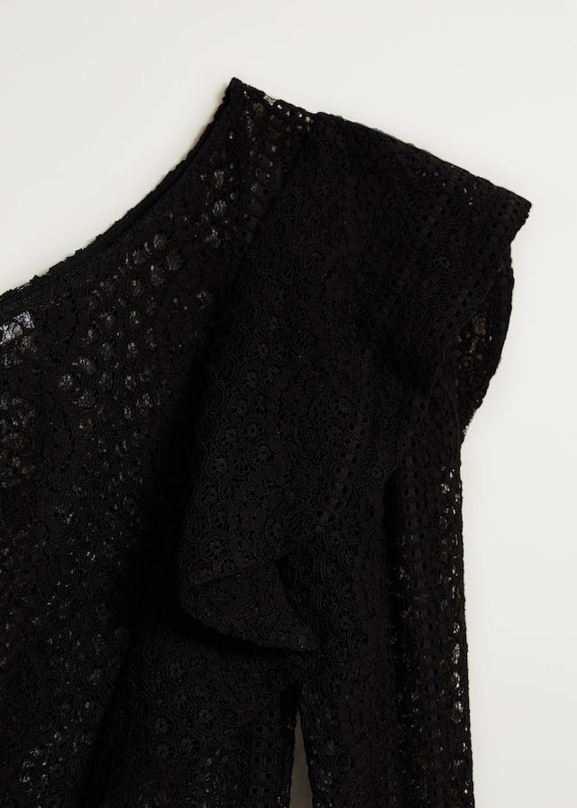 Lace detail top