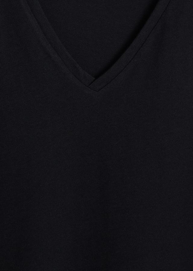 V-neck cotton T-shirt