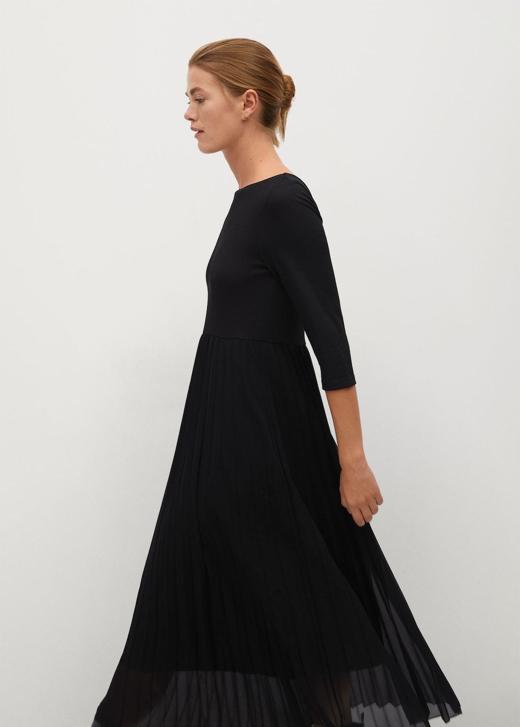 Pleated skirt dress