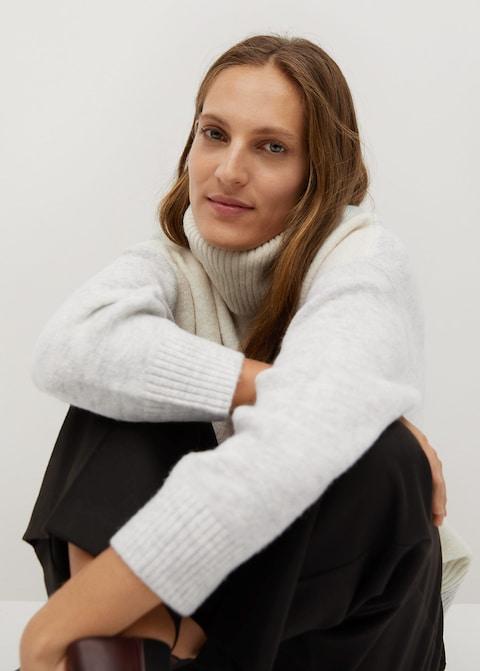 Turtle neck oversize sweater