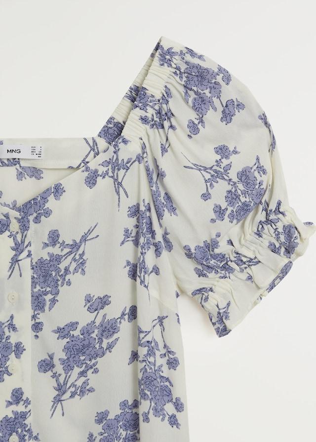 Floral print blouse