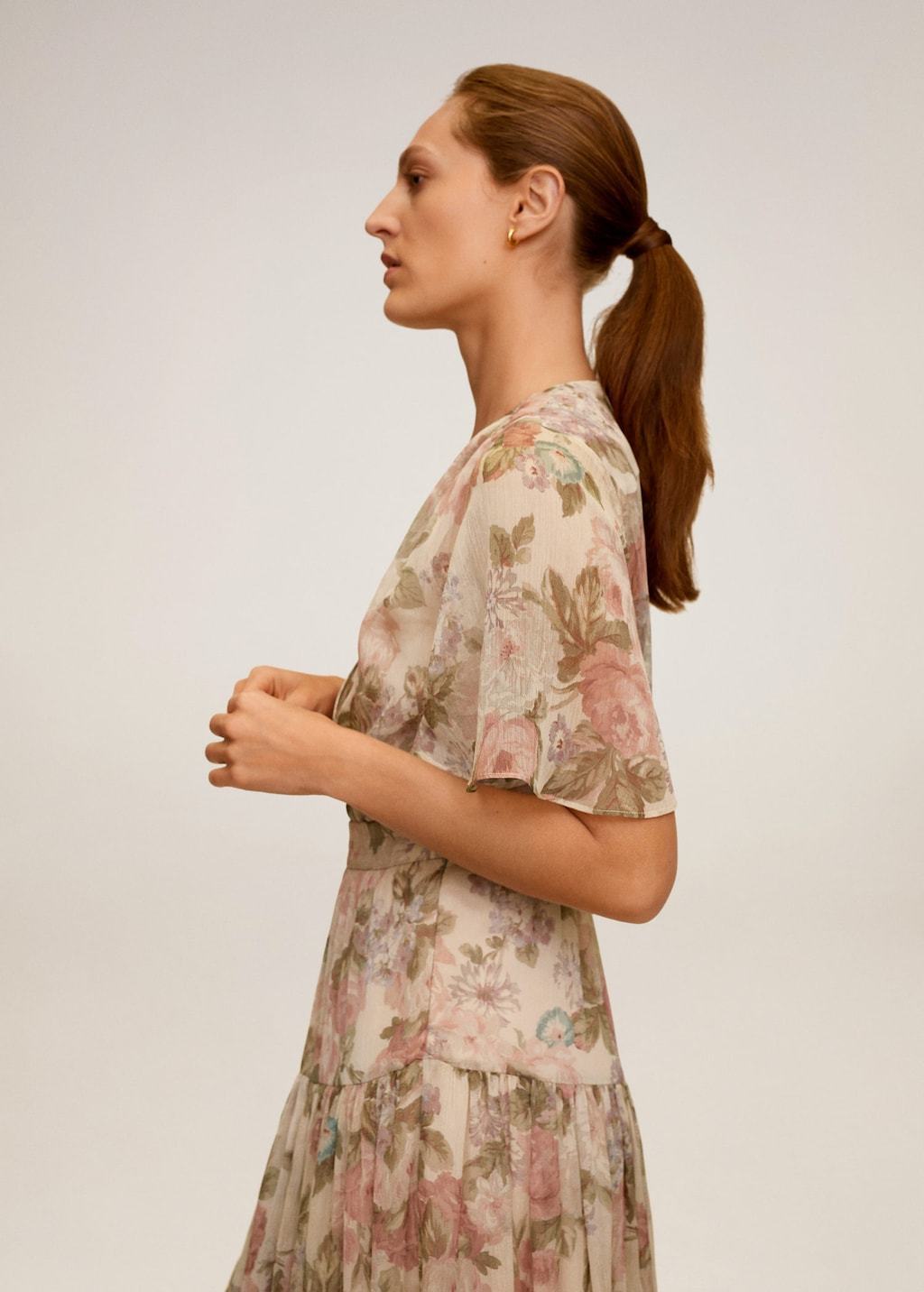 Floral-print flowy blouse