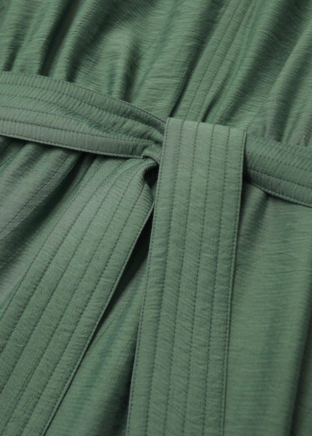 Puffed sleeves dress