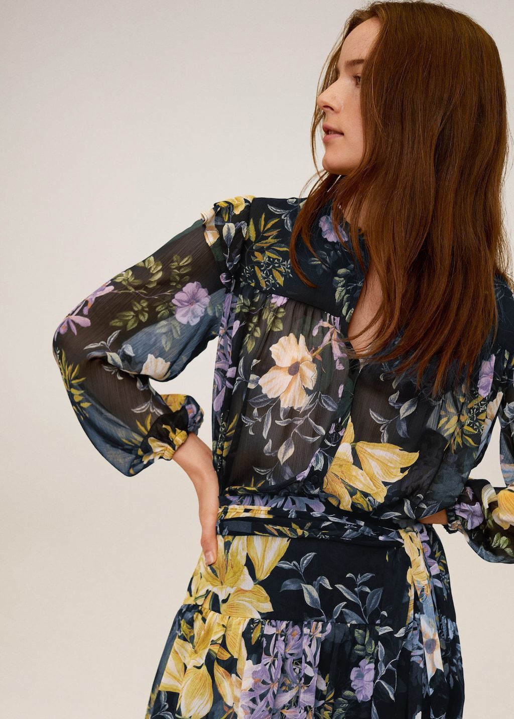 Floral-print flowy blouse