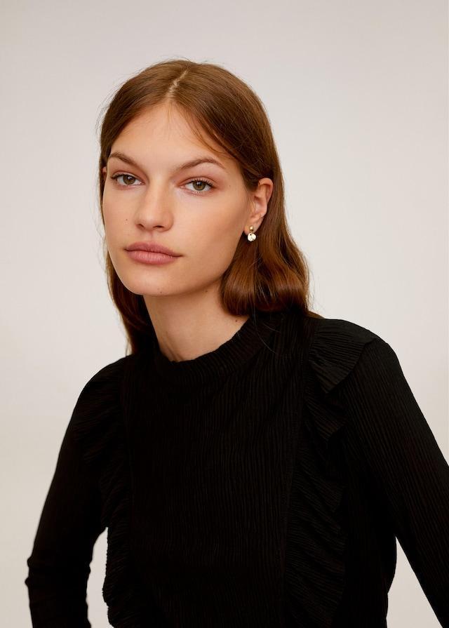 Ruffles pleated t-shirt