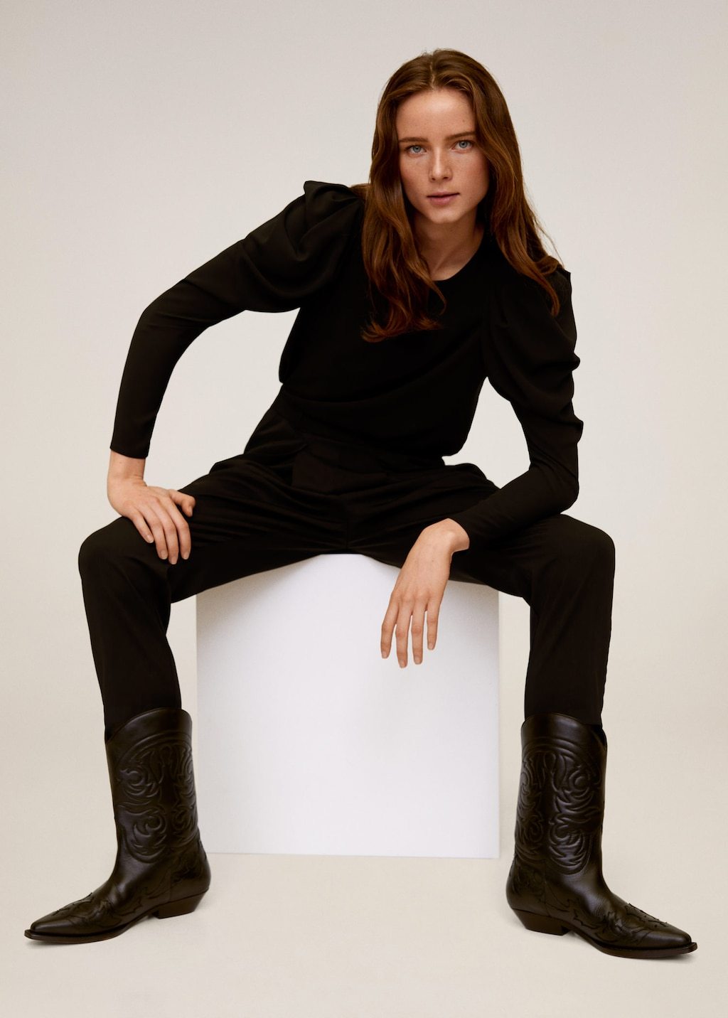 Puffed-shoulder blouse