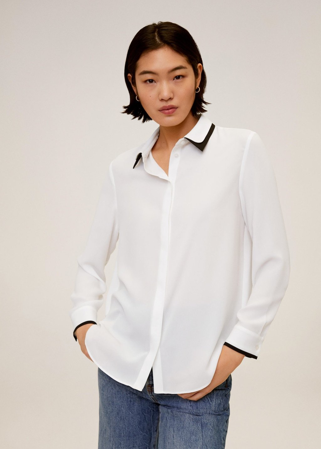 Contrasting finish blouse