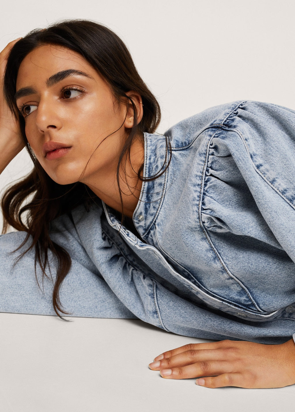 Denim dress with puffed sleeves