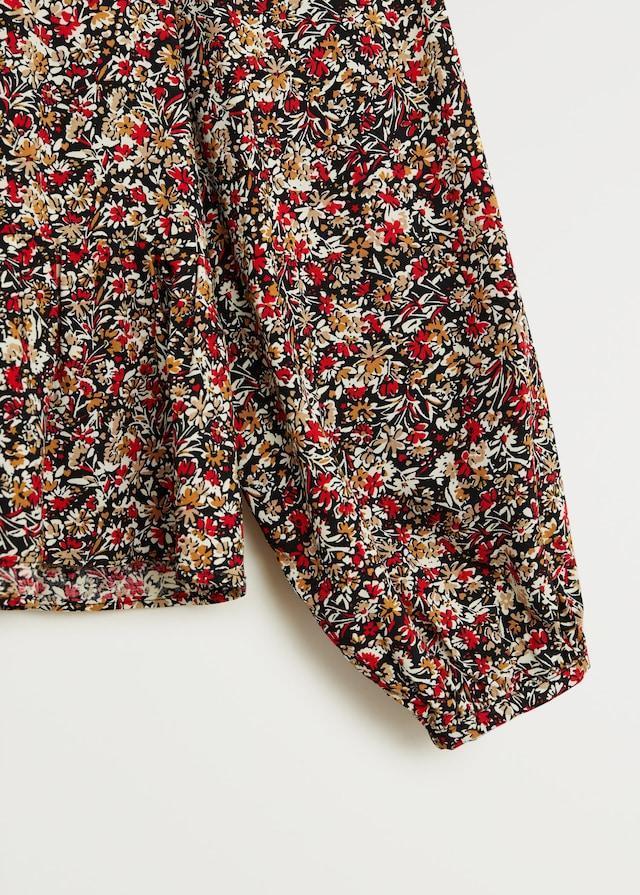 Floral print blouse