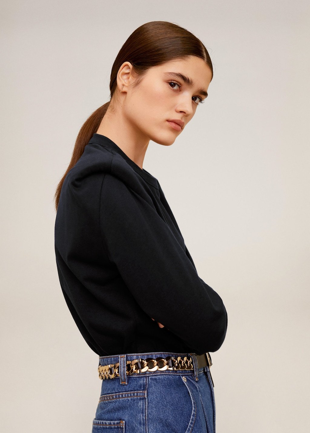 Shoulder pad t-shirt