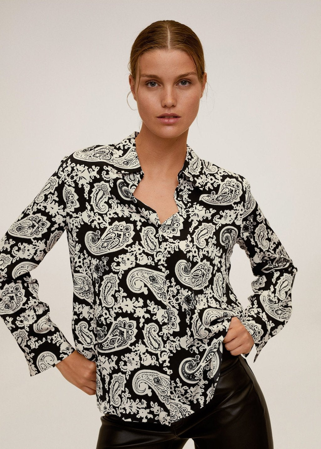 Printed flowy shirt