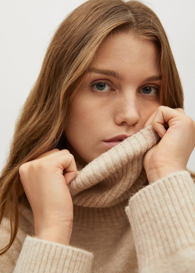 Turtle neck oversize sweater