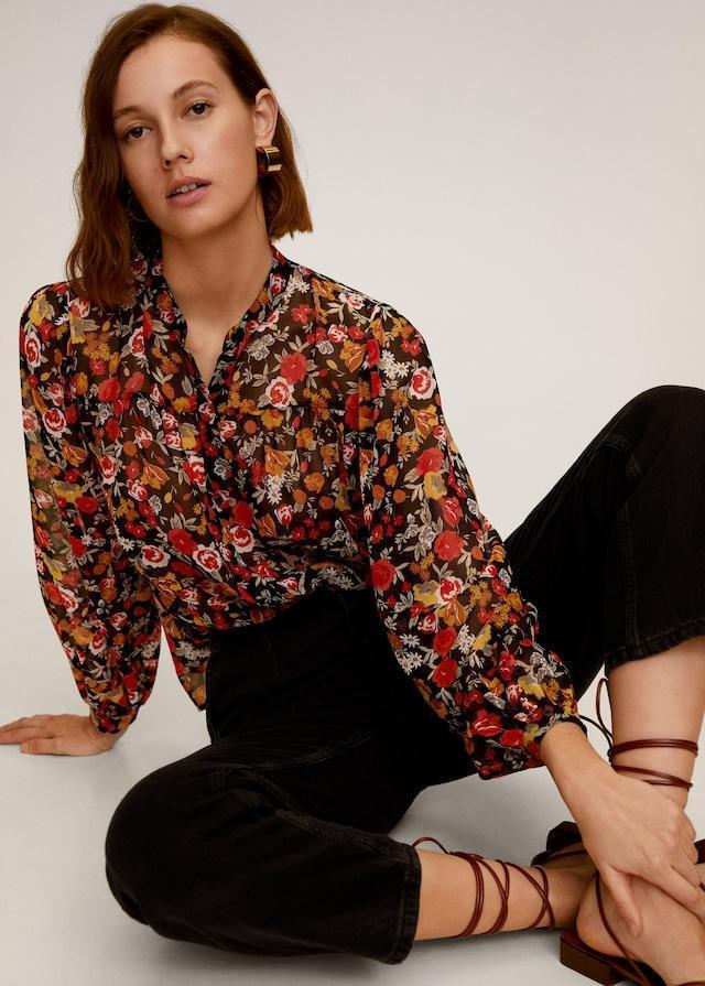 Floral print blouse