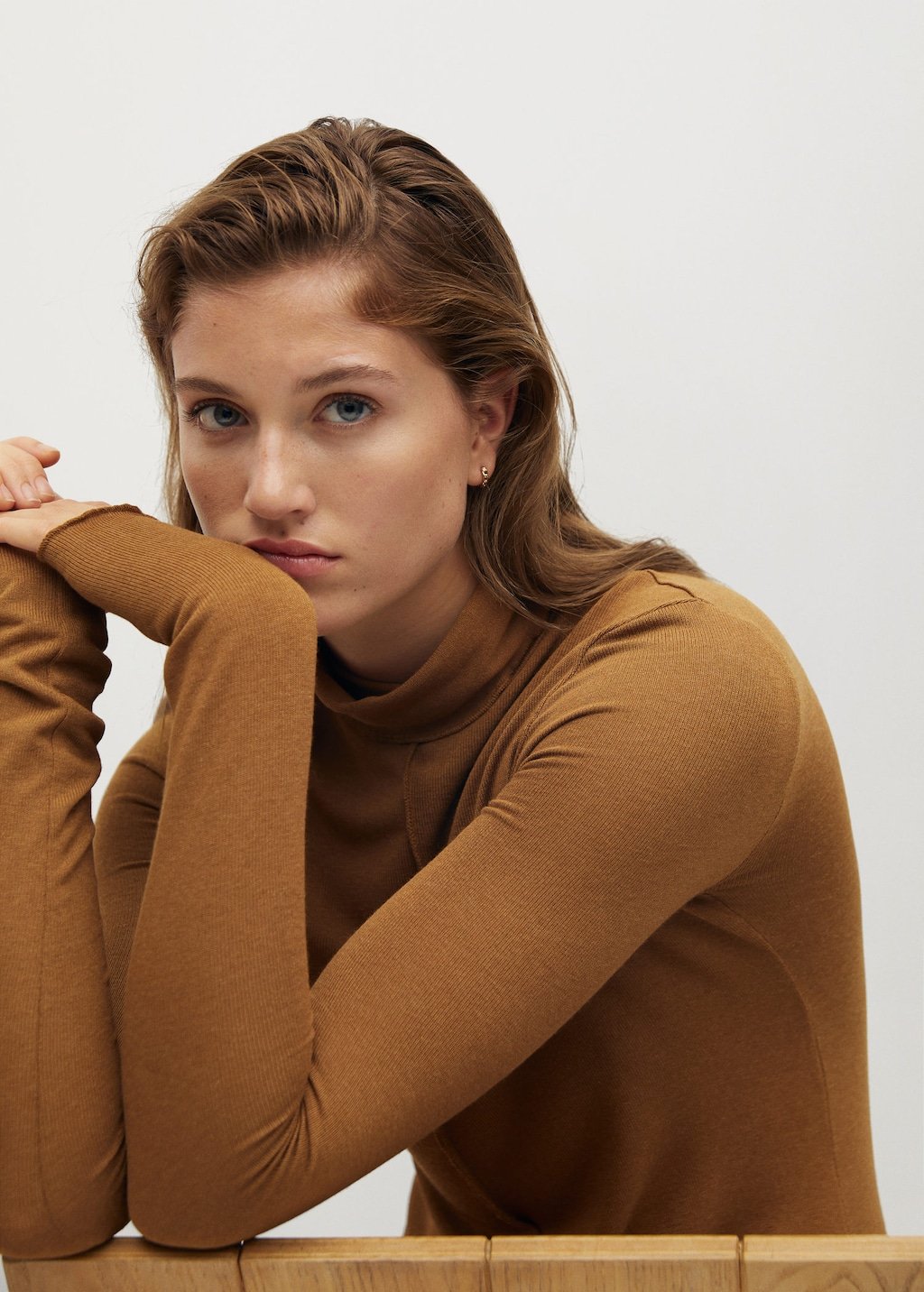 Turtle neck knit dress