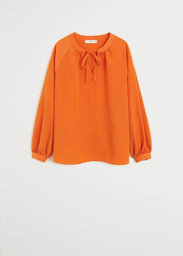 Puff sleeves blouse
